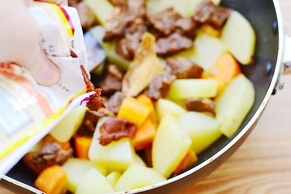 泰式红咖喱牛肉