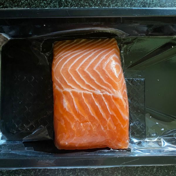 牛油果三文鱼刺身