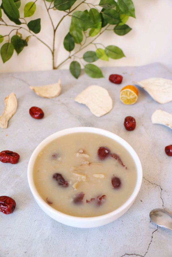 养胃润肠大枣红薯干稀饭