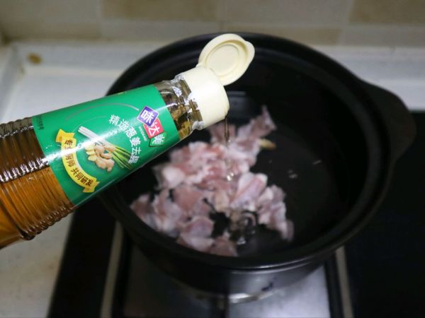 药膳红萝卜羊肉汤