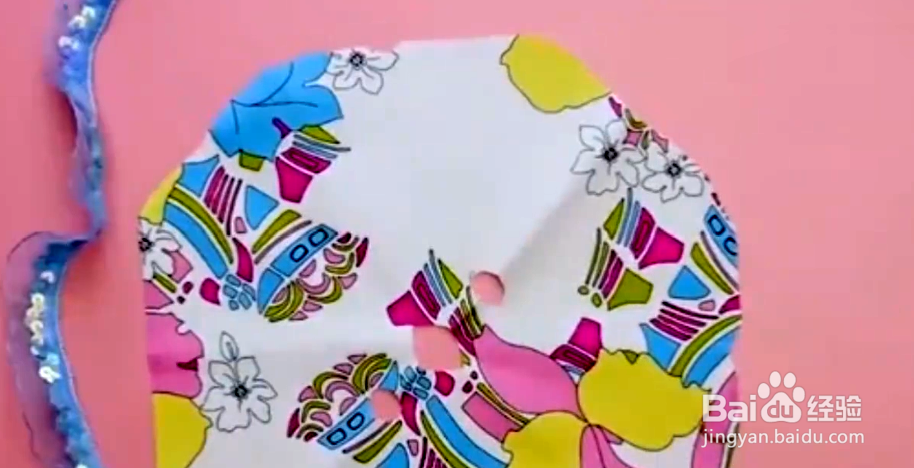 如何给芭比做一个可爱的小裙子