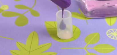 怎样给芭比制作梦寐以求的指甲油