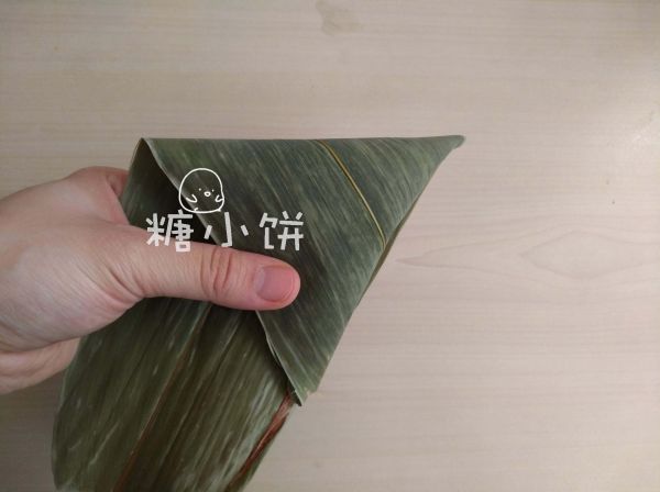 杂粮咸菜黄米粽