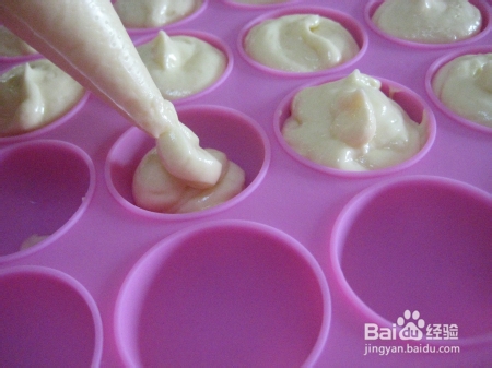 极具创意的可爱小蛋糕:棒棒糖蛋糕