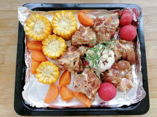 黑椒时蔬烤龙骨