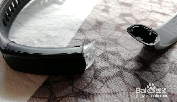 华为手环表带脱落怎么处理