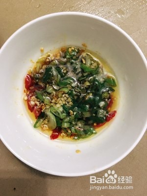 食补佳品白灼秋葵的做法