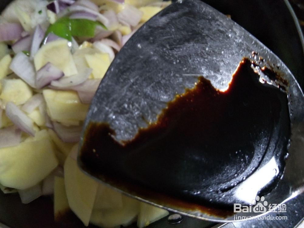 土豆片炒洋葱