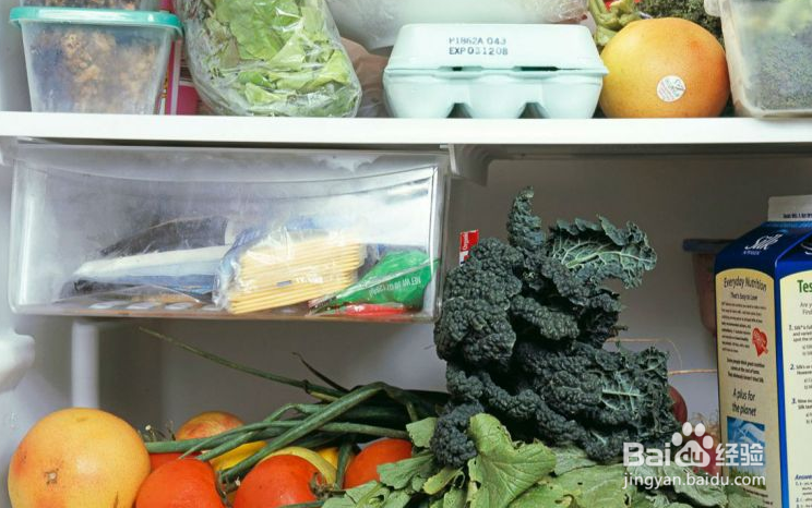 家里的哪些角落比较容易积累尘土?