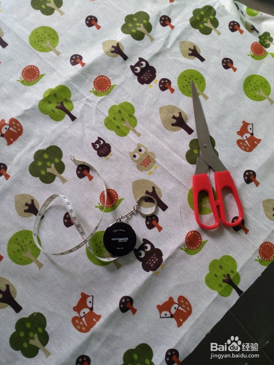 手工布艺制作儿童摇篮