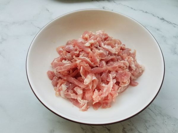 芹菜豆芽炒肉丝