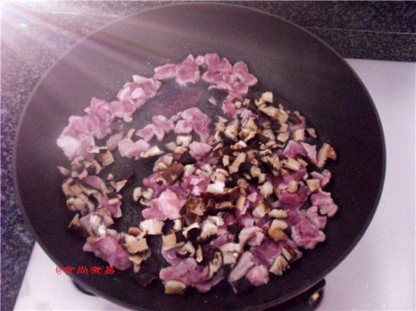胡萝卜四季豆肉丁