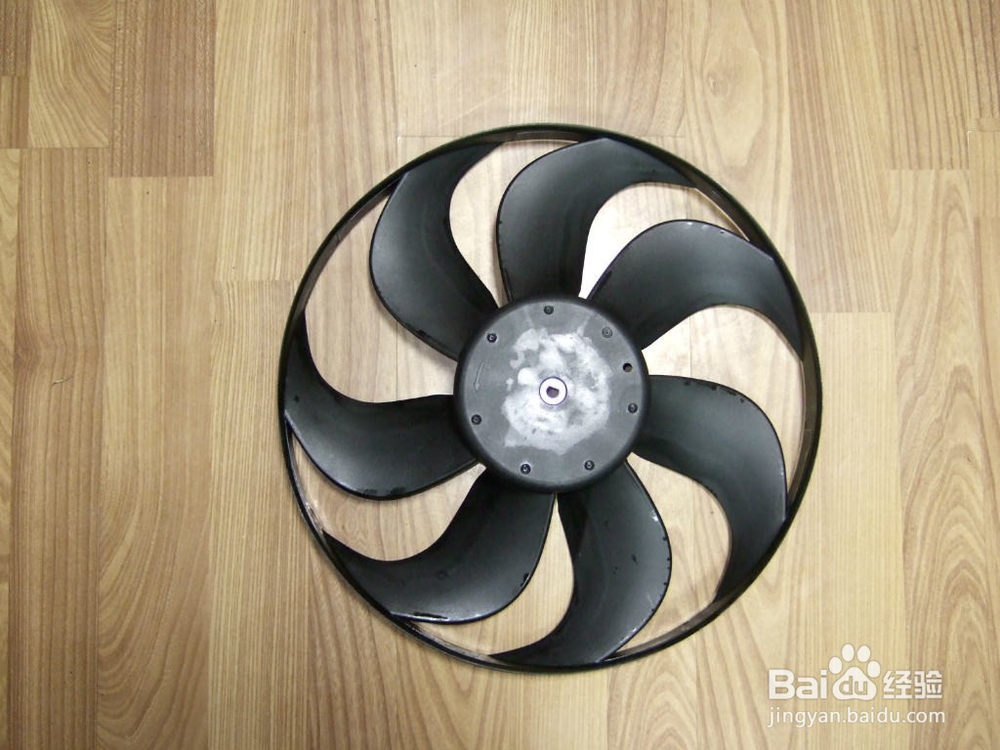 清理风扇灰尘小技巧