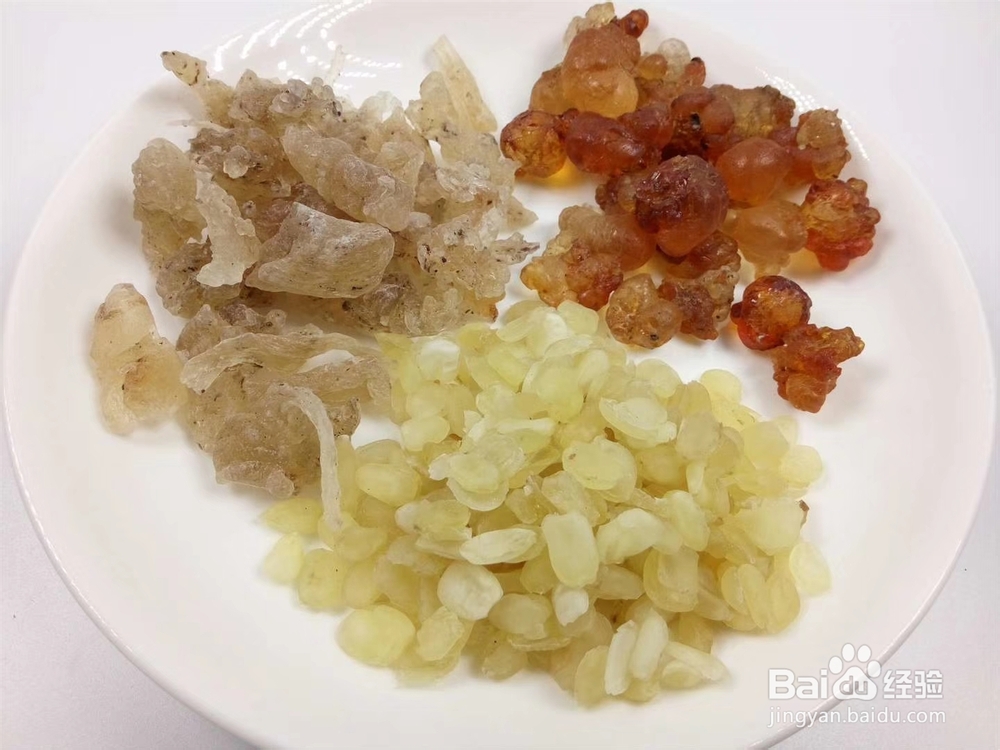 赞不绝口的牛奶桃胶皂米角雪燕羹