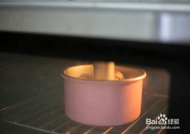 家庭自制咸香热狗肉松软面包