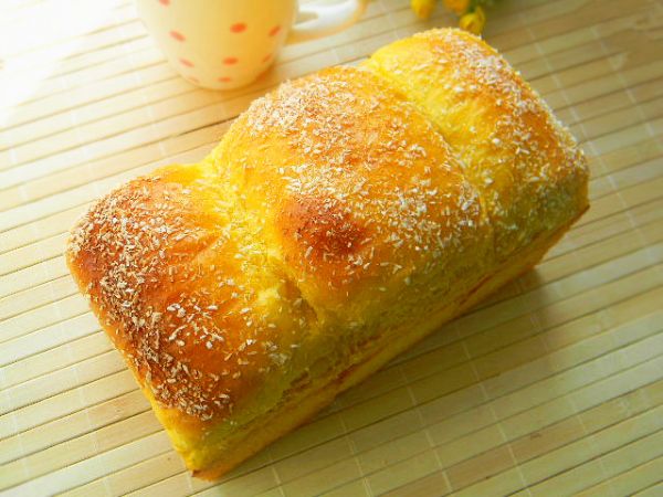 奶香胡萝卜豆沙吐司