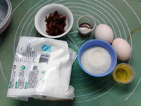 凯蒂猫玫瑰海绵蛋糕