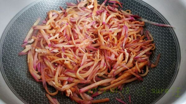 胭芫豆腐萝卜丝