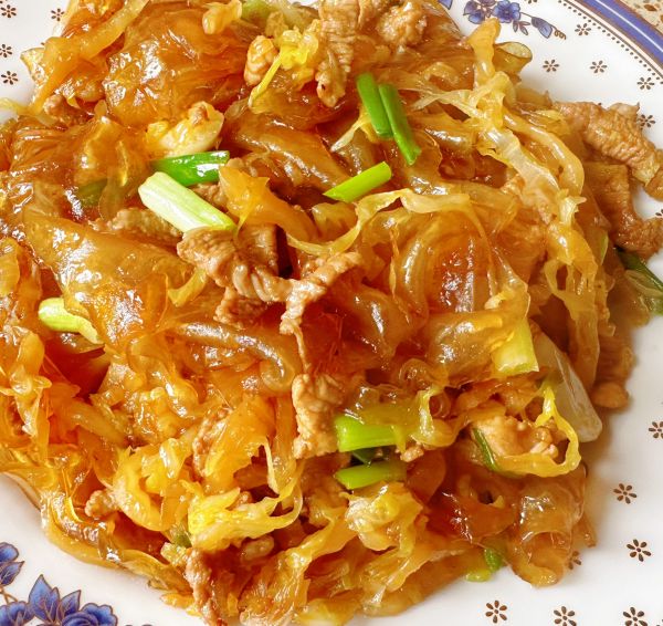 五花肉炒酸菜粉皮