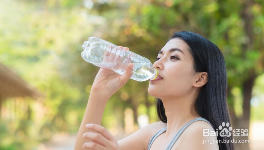 为什么早起后要喝杯水？