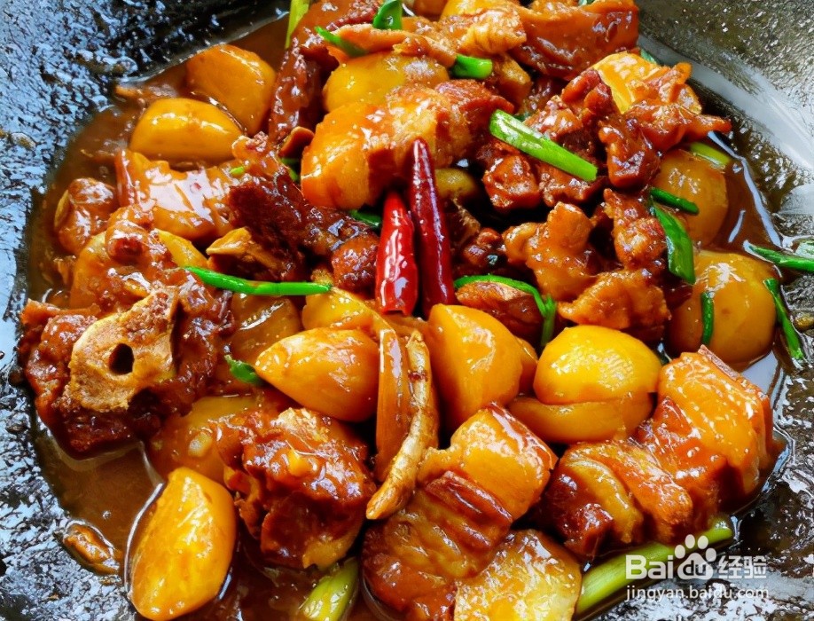 家庭自制土豆炖排骨
