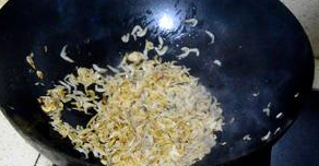 不用揉面，不用擀皮的韭菜鸡蛋发面馅饼