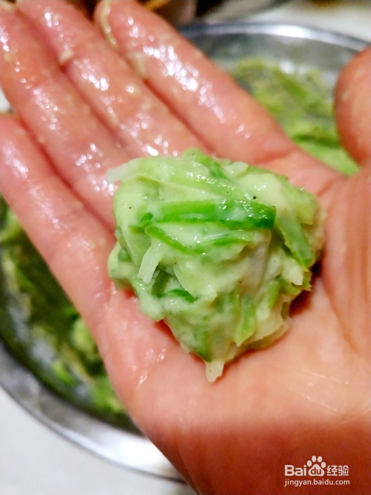 香酥软口的香炸萝卜丸子