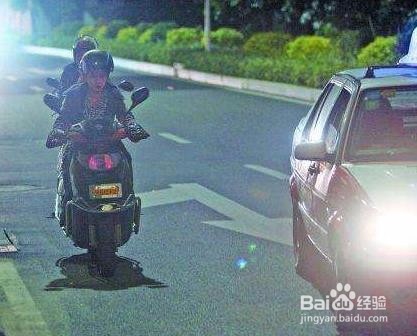 骑电瓶车的时候要注意什么