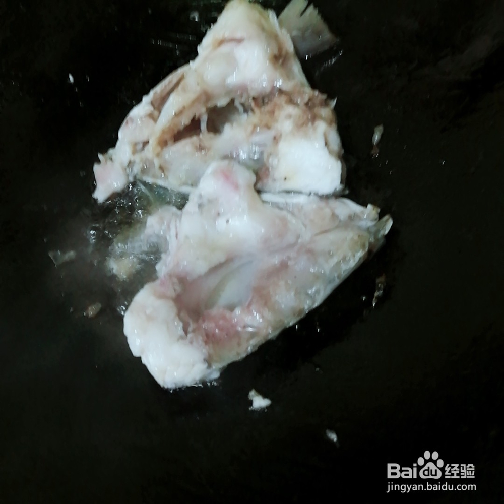 鱼头炖豆腐的家常做法