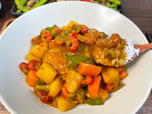 咖喱小龙虾拌饭