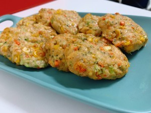 减脂小零食（鸡胸杂菜饼）