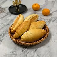 在家制作美味的奶油卷