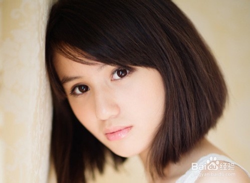 毛孔粗大怎么办？及时清洁皮肤