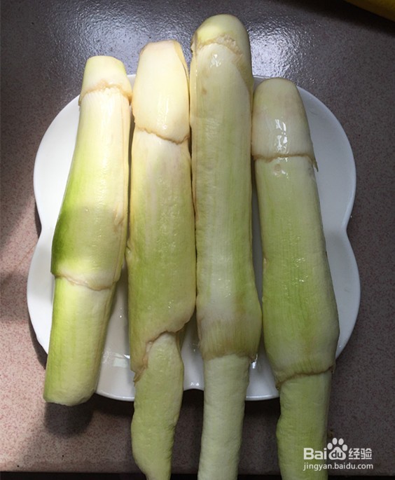 水笋烧鸡翅根的做法