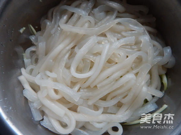 肉丝凉拌土豆粉