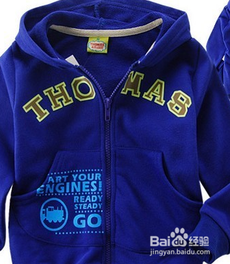 如何搭配儿童开襟卫衣比较前卫和个性