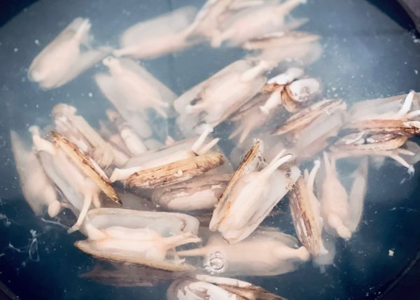 秋葵蛏子水蒸蛋