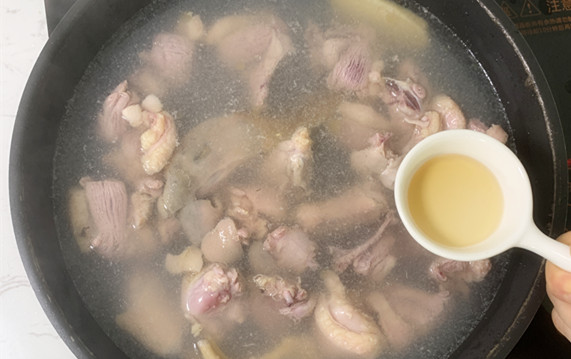 老鸭冬瓜薏米汤