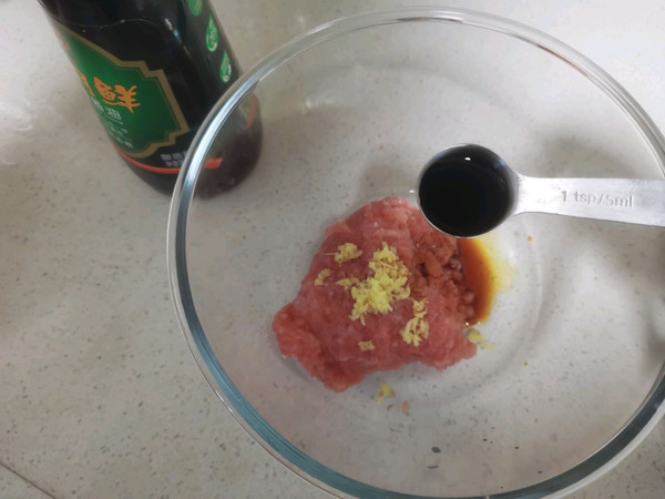 荸荠肉沫酿豆腐