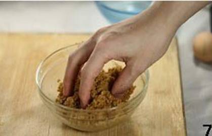 怎样在家中自制美味的巧克力乳酪蛋糕