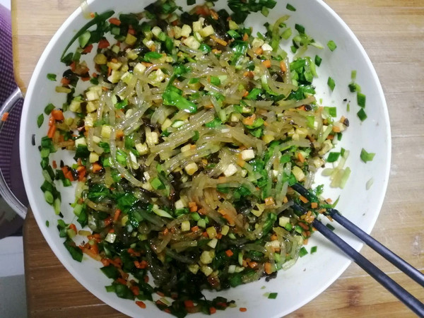 韭菜豆腐粉条包子