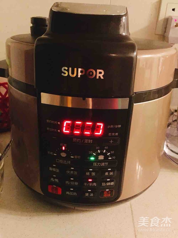 蕃茄炖牛腩的做法