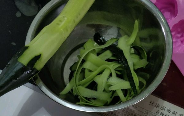 黄瓜鹌鹑蛋小发糕