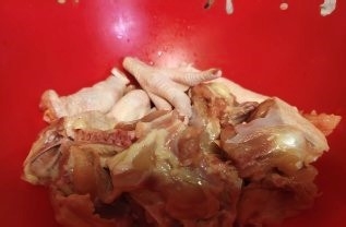 芋头焖鸡怎么做