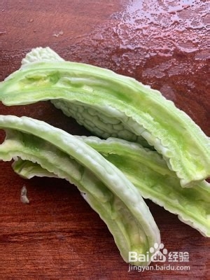 食补养生苦瓜煎蛋的做法