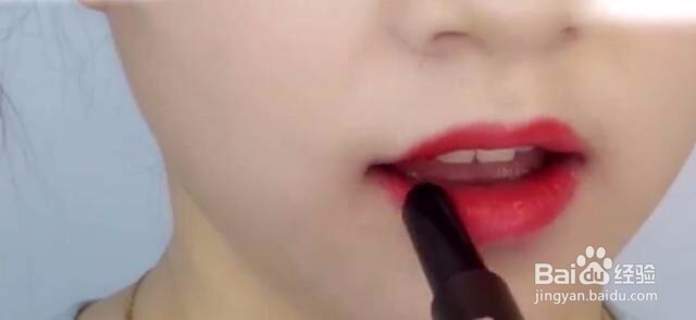 自贡玲丽彩妆教大家如何用一支口红化出八种唇妆