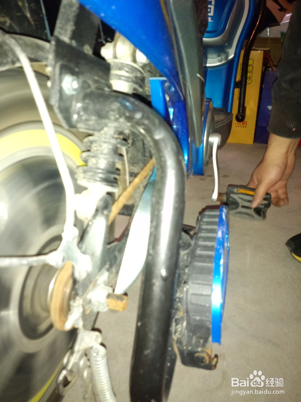 电动车掉链子怎么修呢?