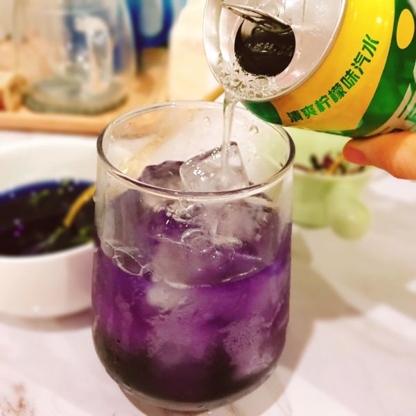 夏日星空梦幻特饮
