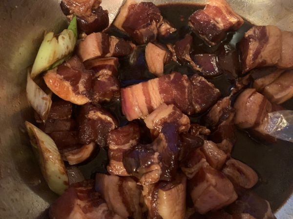 鲜肉咸蛋黄粽子