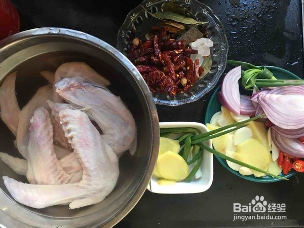 如何做美味的卤鸭翅